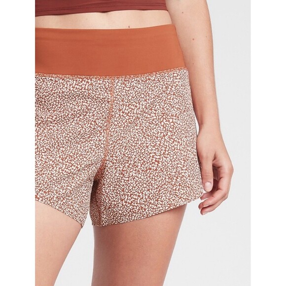 ATHLETA Run With It Printed 3.5” Shorts WOMENS XXS Micro Cheetah Rust Orange UT - Picture 3 of 15